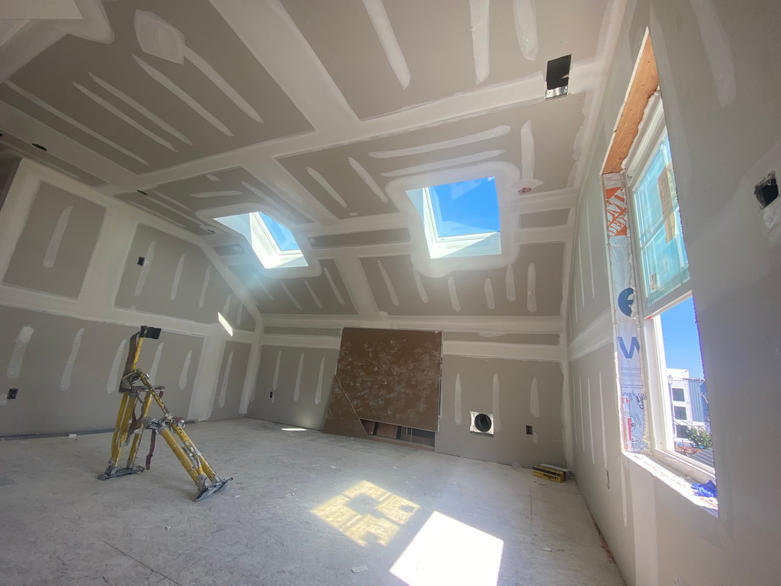 Louis & Sons Newsletter Issue&nbsp;7